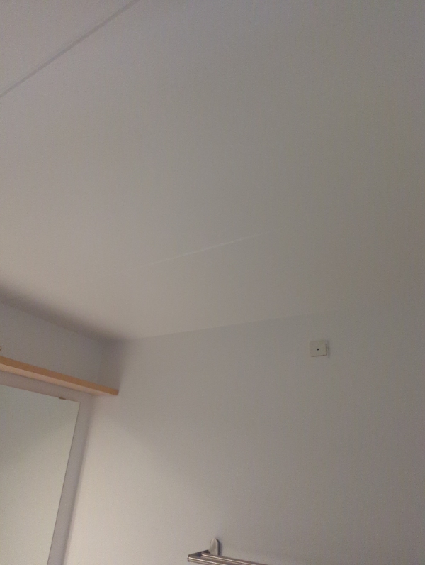 Montering af lampe i loft