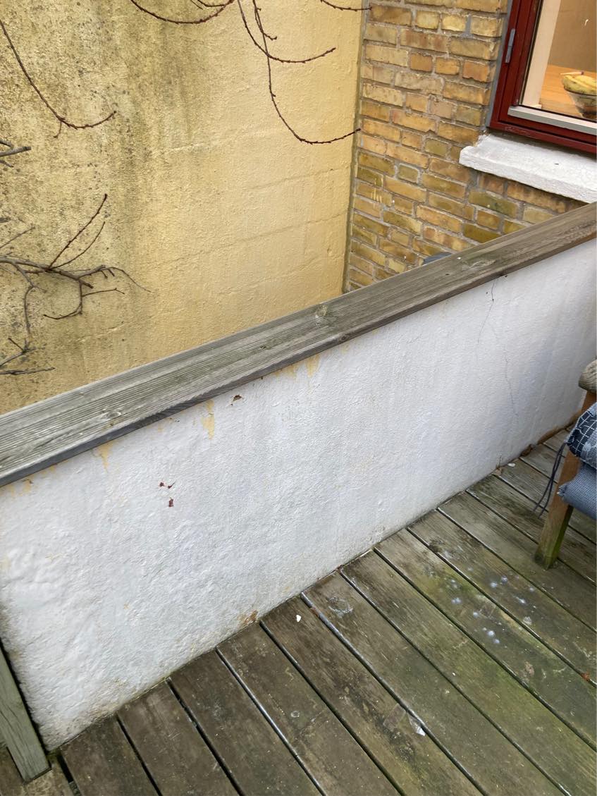 Maling af mure i have