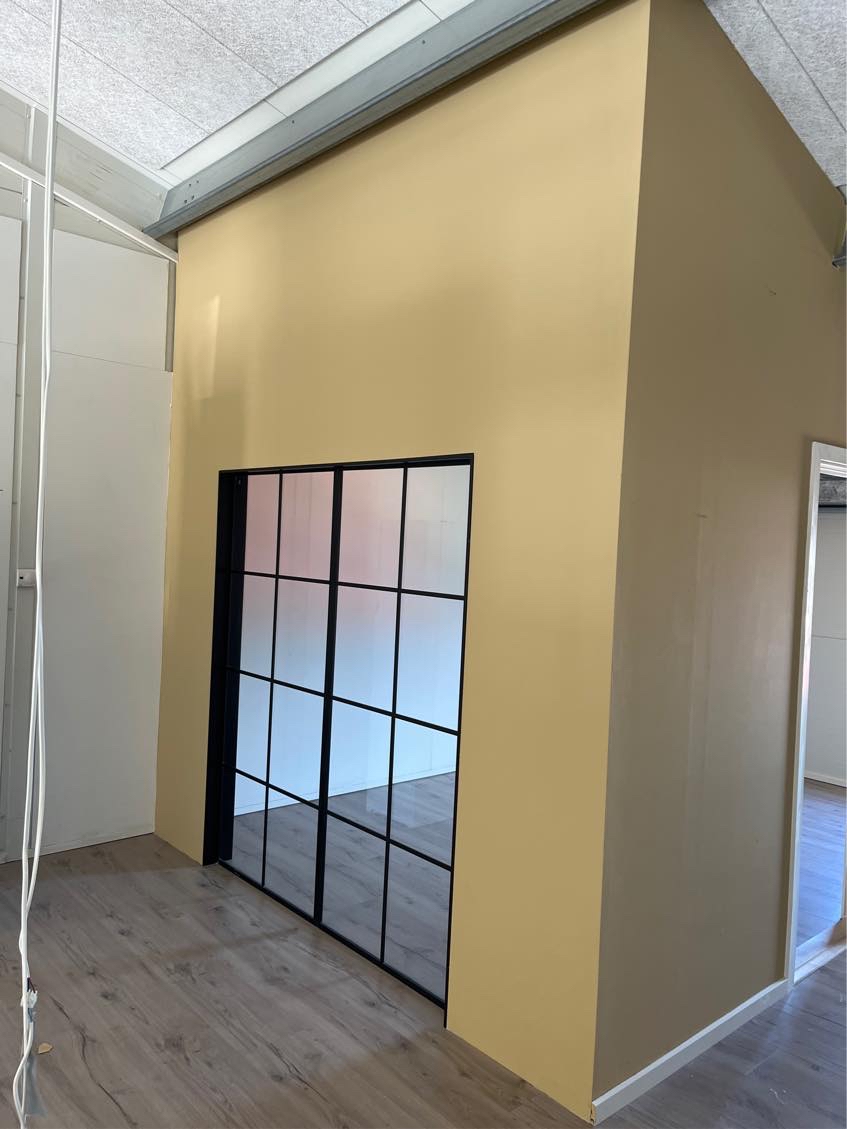 ASAP! Hjælp til nedbrydning af værelse på 14kvm