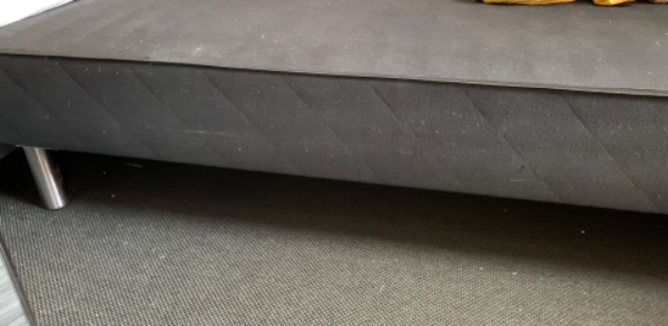 Afhent møbler, træ, højtalere og køre tagplader på lodser. Alt er på foto