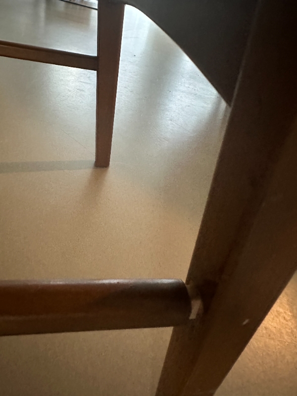 Reparation af 4 stole