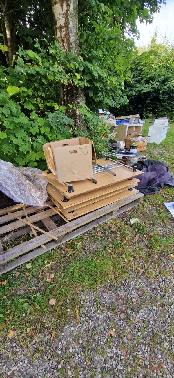 Kørsel på genbrug med diverse affald.