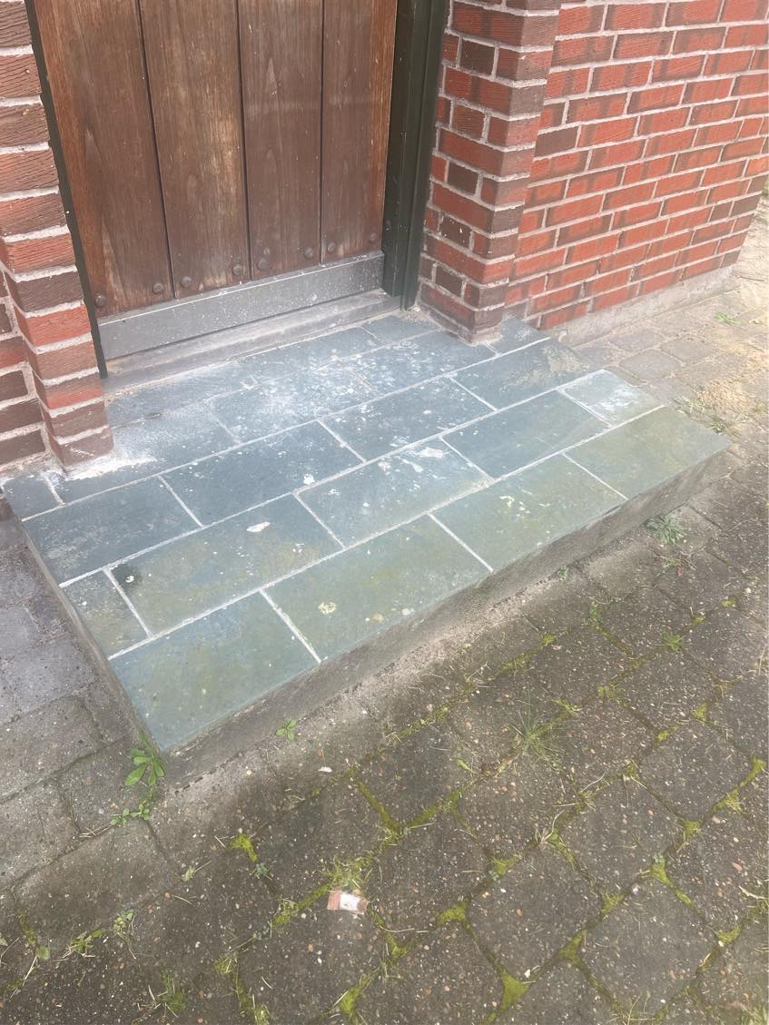 Fliser på indgangen