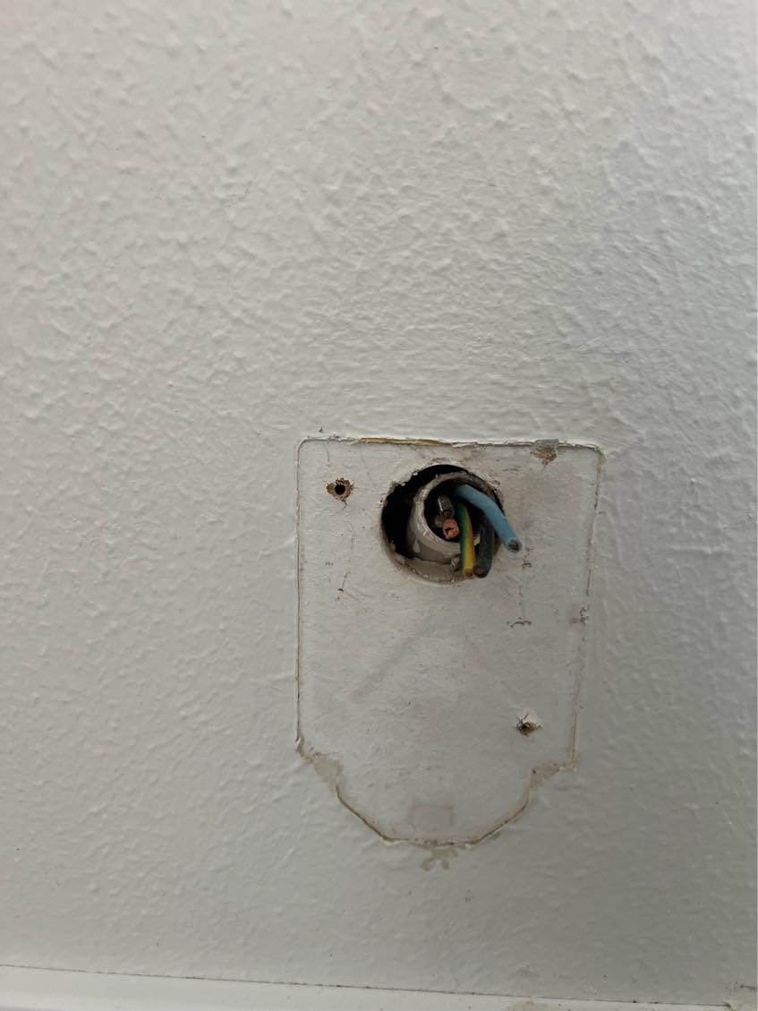 Etablering af stikkontakt med Jord til vaskemaskine