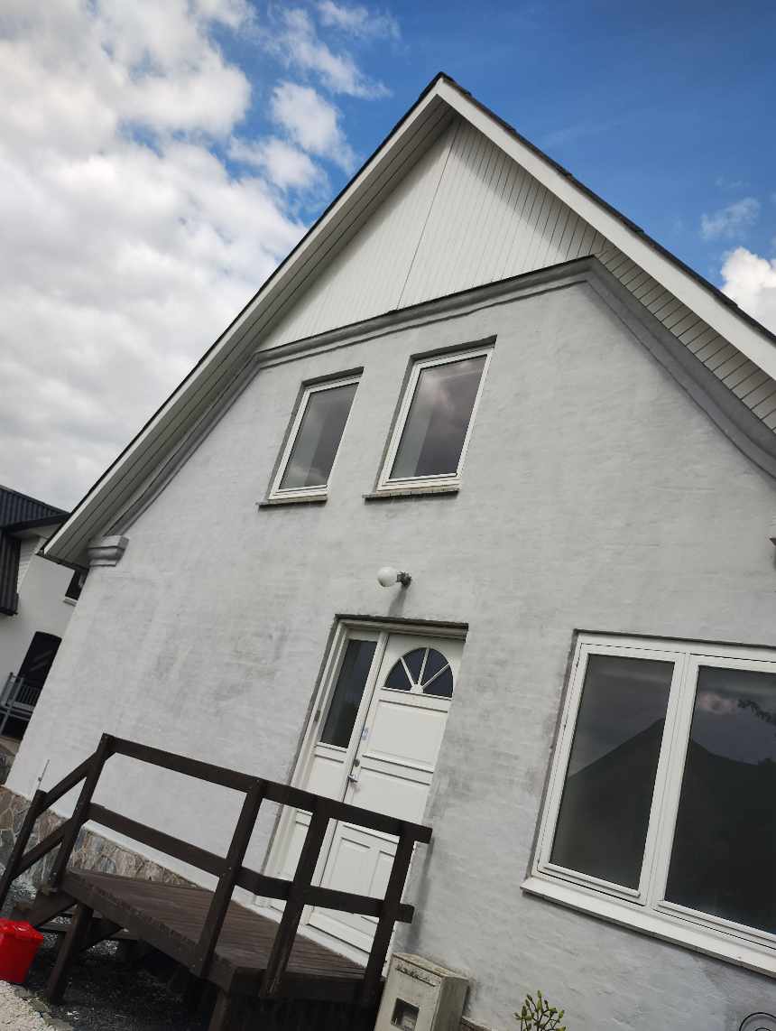 Maling af kvist og 2 gavle