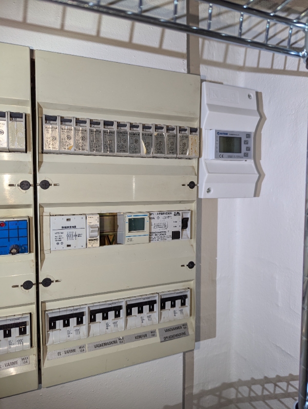 Skift af eltavle og opsætning af ladeboks (CEE stik 32a)