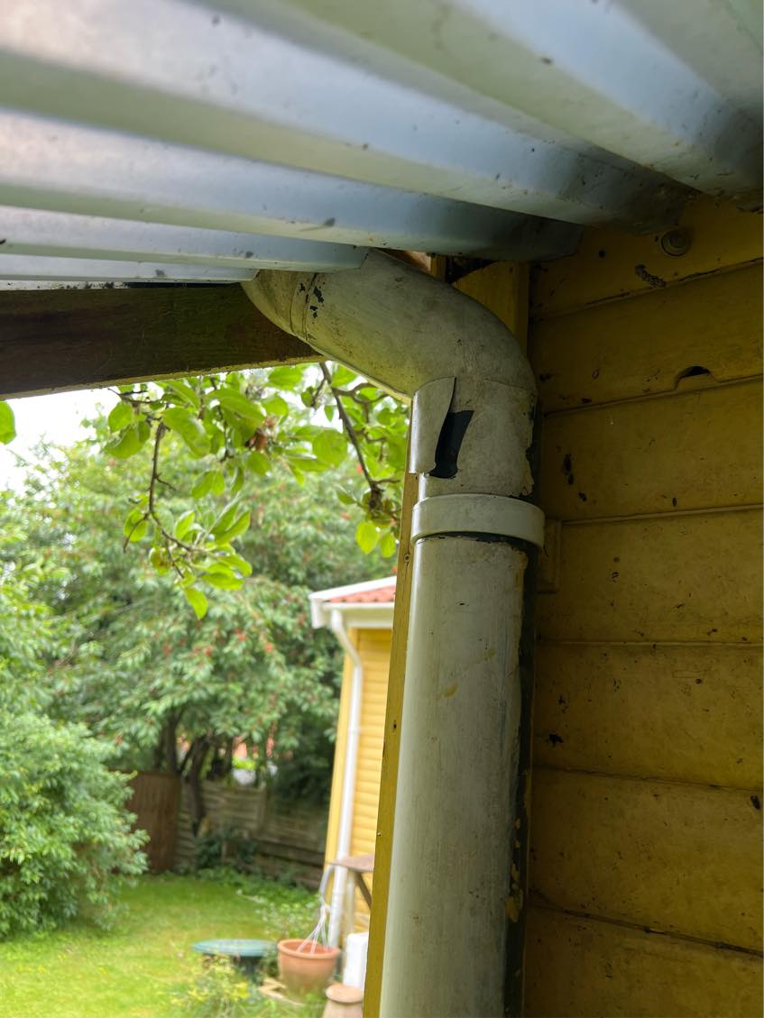 Udskifte nedløbsrør