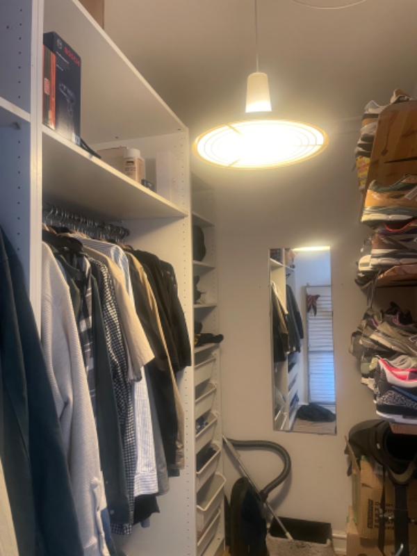 Spotlys i gang og walk-in + skift af gamle kontakter.