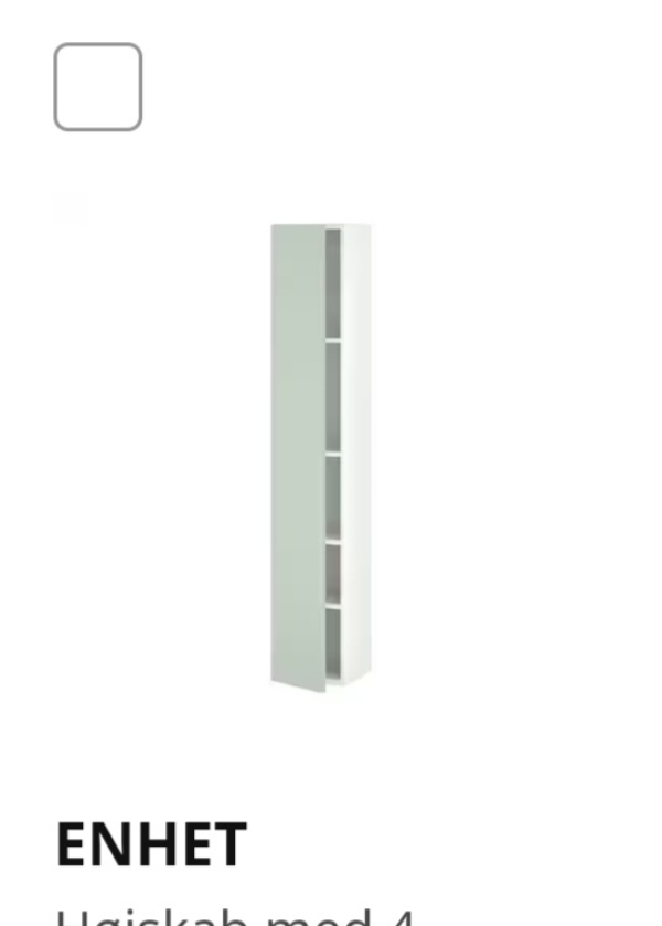 Opsat skab og vask på badeværelset