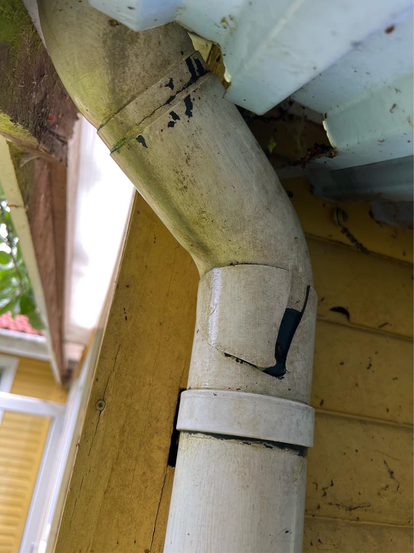 Udskifte nedløbsrør