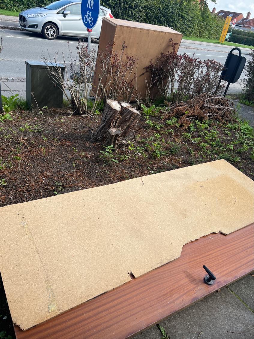 Køre på lossepladsen 2-3 gange