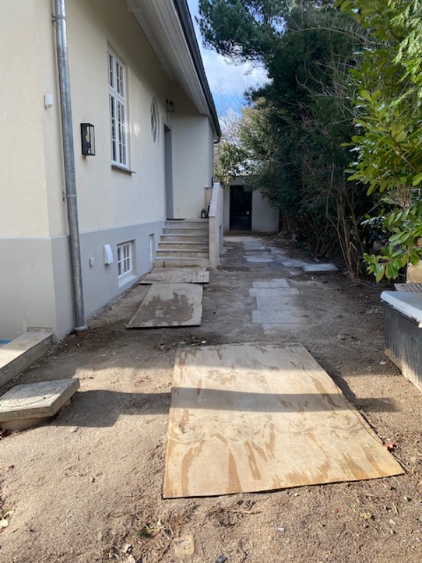 Lægning af fliser - ca. 150 m2