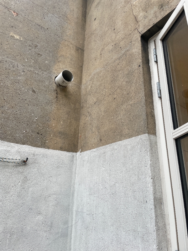 Diamant boring hul i væg og montering af ventilator