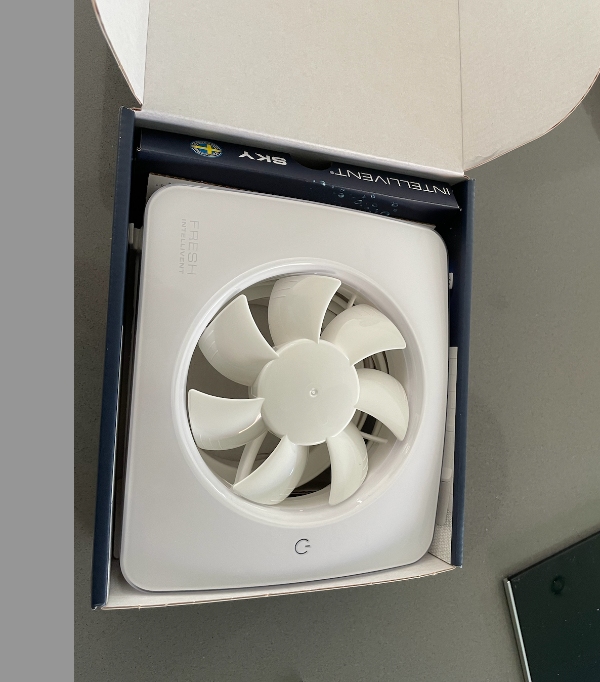 Udskiftning og installation af 2 baderumsventilatorer