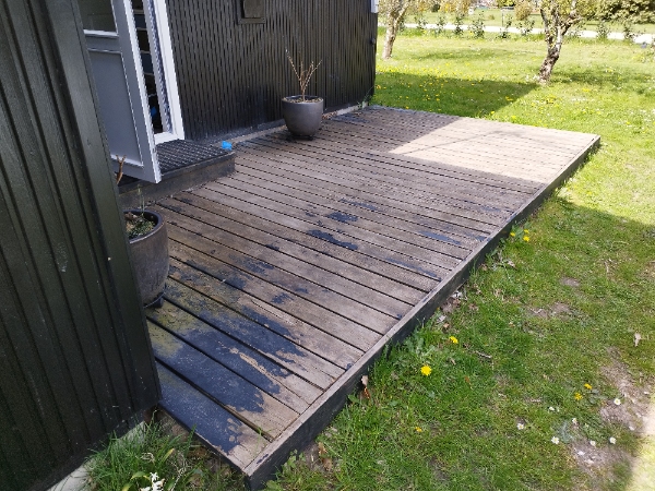 Terrasse i Douglas - 35 m2 - måske 42 med lille forlængelse to steder