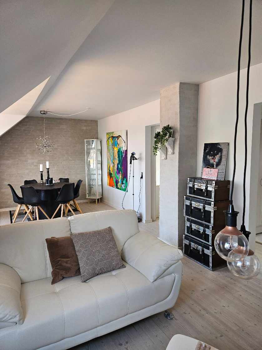 Male lejlighed og slibe gulve