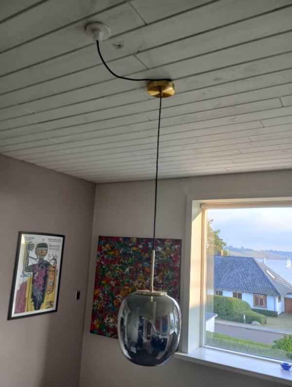 Afmontering/ montering af ny vaskemaskine + Afmontering af spisebords lampe