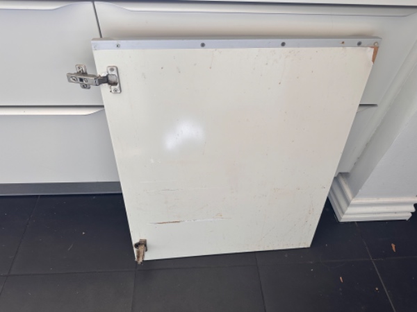 Reparation af køkkenlåge