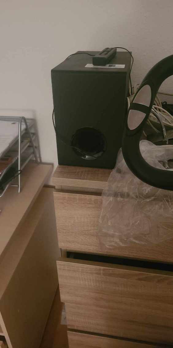 Hjælp til at flytte dobbeltseng, 1 kuffert, 1 kasse, 3 poser og 3,1 surround anlæg. Fra Karrensmindevej til lundestrædet i holbæk