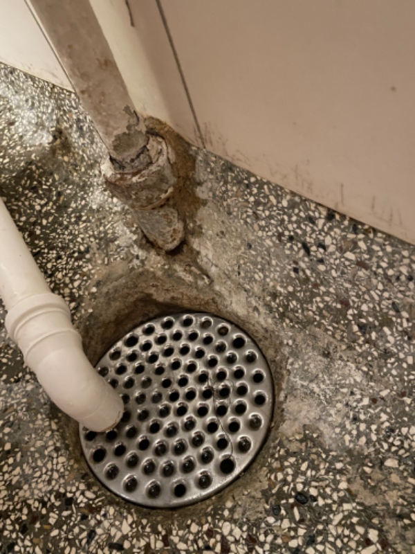 Udskiftning af enkelte ødelagte klinker