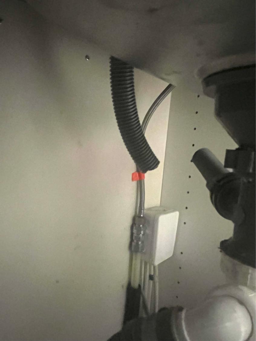 VVS. Hjælp til udskiftning af rør under køkkenvask