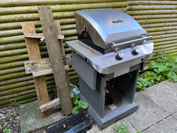 Bortkørsel af haveaffald og grill