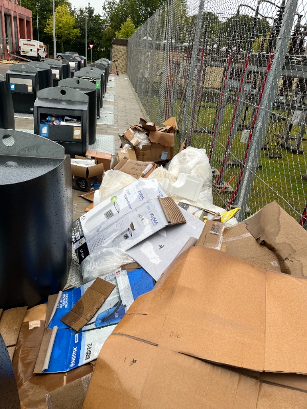 Afhenting af div affald