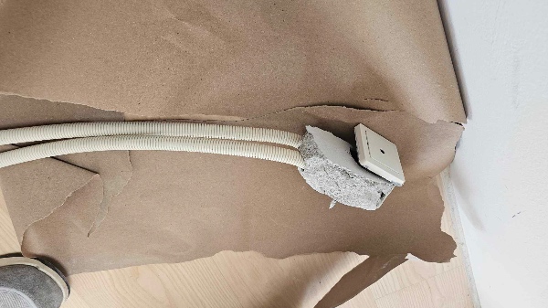 Ryk el efter 2 nedrevet vægge