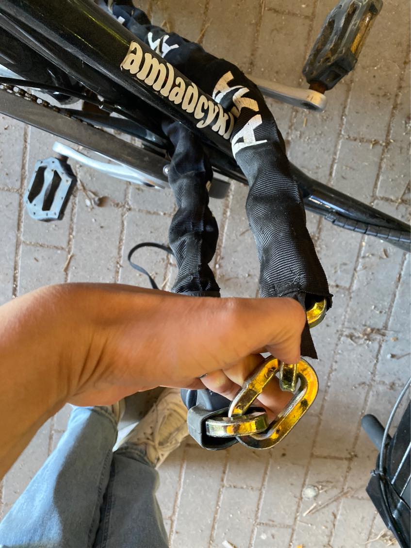 Fjerne knekket cykellås