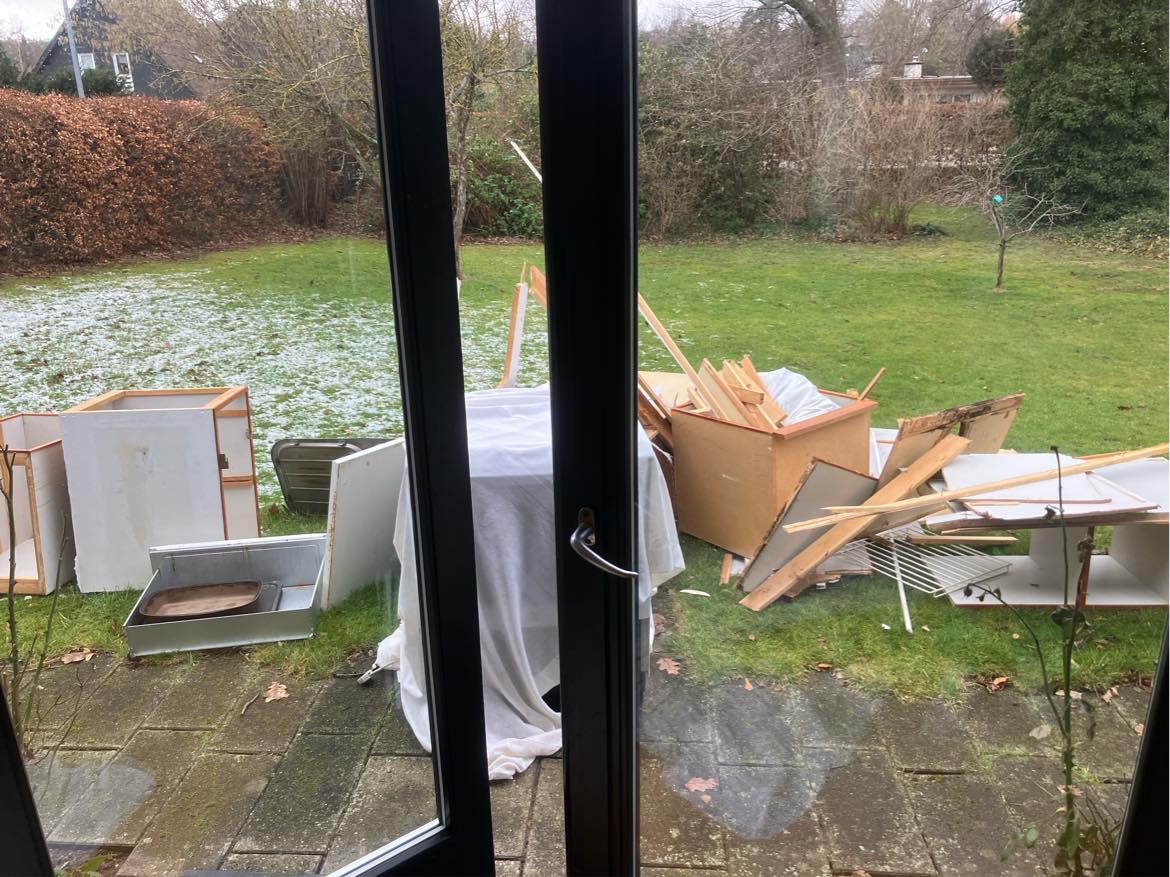 Hjælp til at fjerne rester fra nedrivning