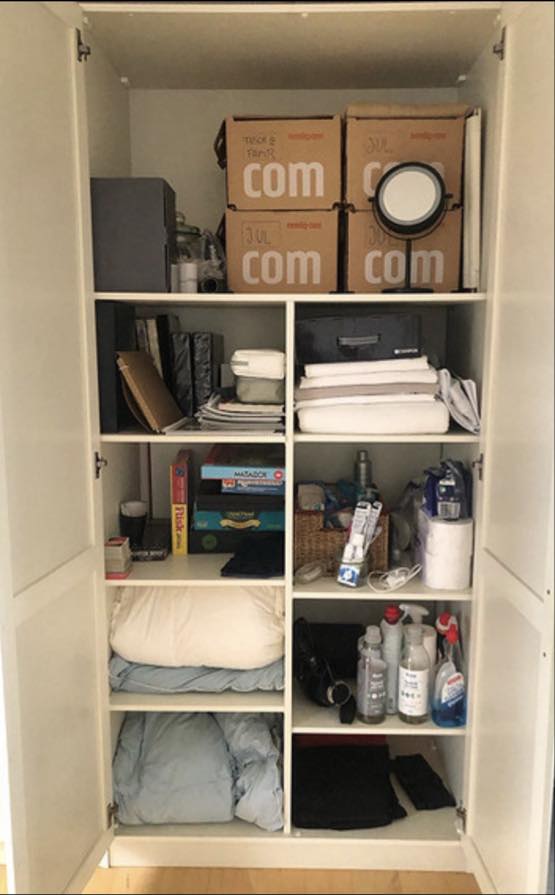 Hente et skab fra Glostrup. Skaber skal skilles ad og køres til Ishøj