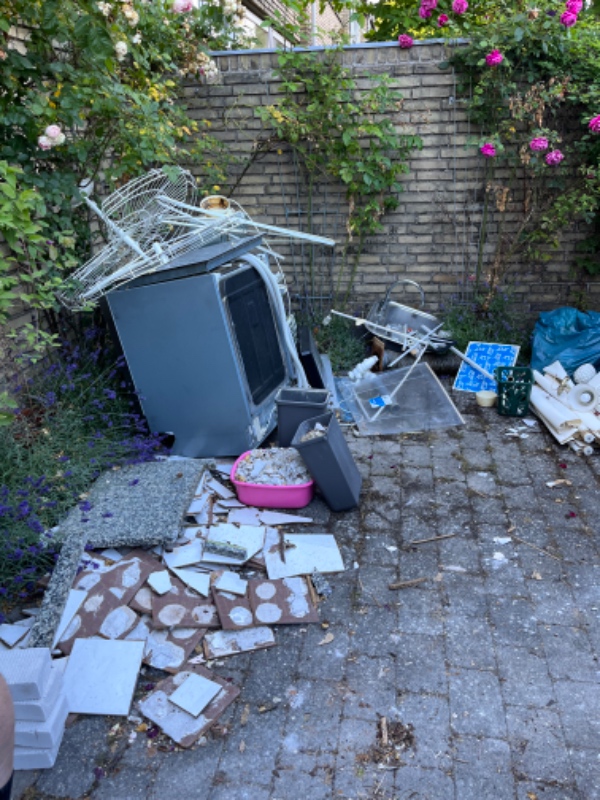 Fjerne byggeaffald i Rødovre