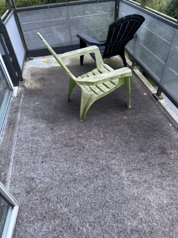 Grundig rengøring af altan