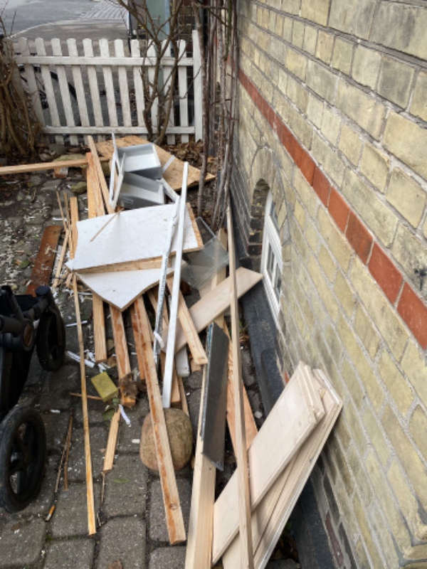 Afhentning af byggeaffald