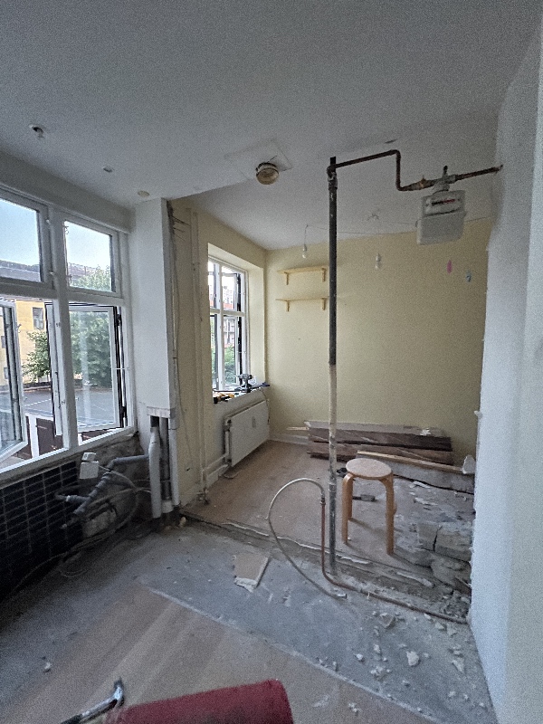 Murerarbejde efter nedrivning af køkken