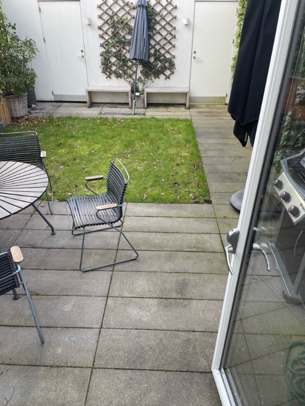 Rydning af have, fliser og græs