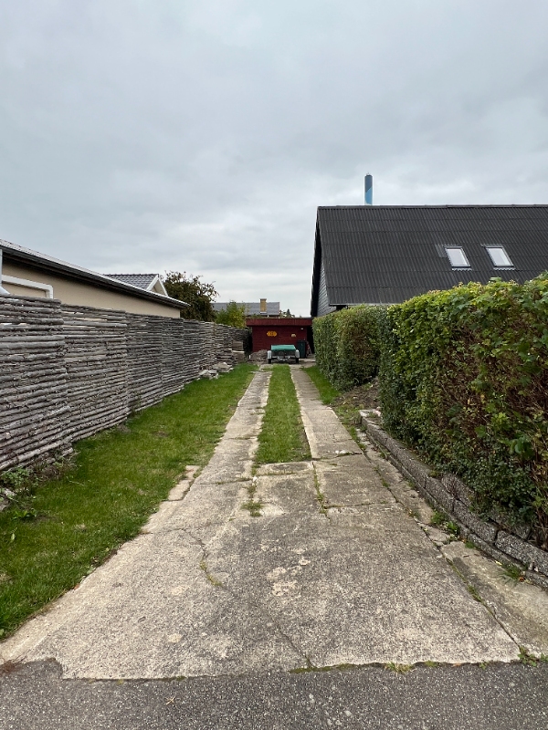 lægning af indkørsel - sandsynligvis beton