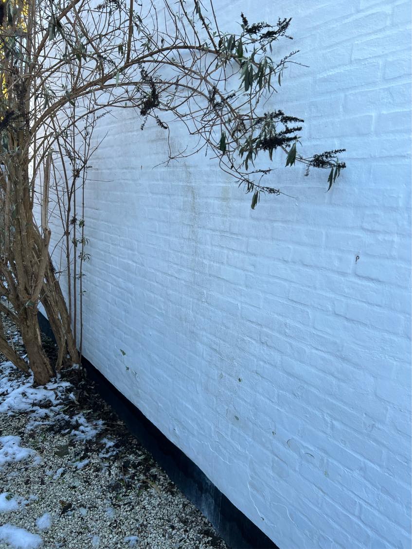 Maling af træværk på hus og skure udvendigt samt opmuring/maling af tilbygning