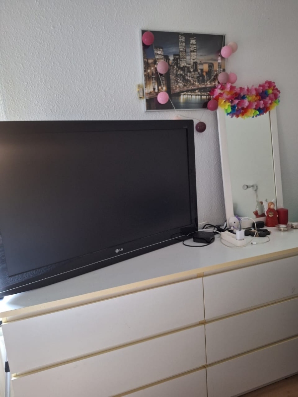 Flytte nogle møbler fra Tilst til Aarhus Nord