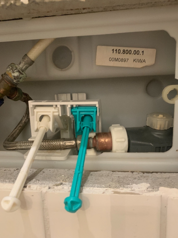 Geberit indbygningstoilet fra omk 2000 som løber. Svømmeventil etc ønskes udskiftet