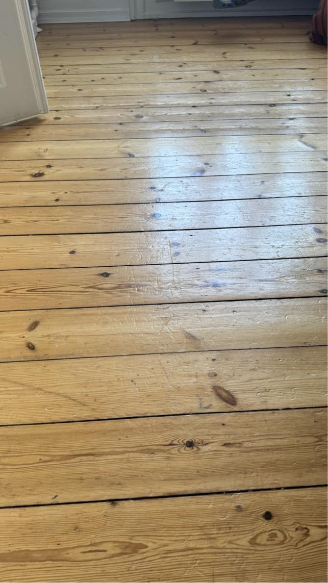 Slibe gulv og lakering