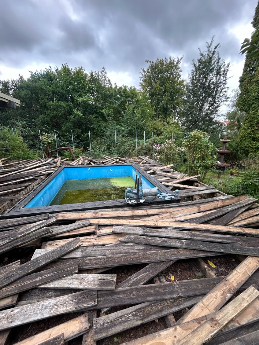 Kører terrasse på losseplads