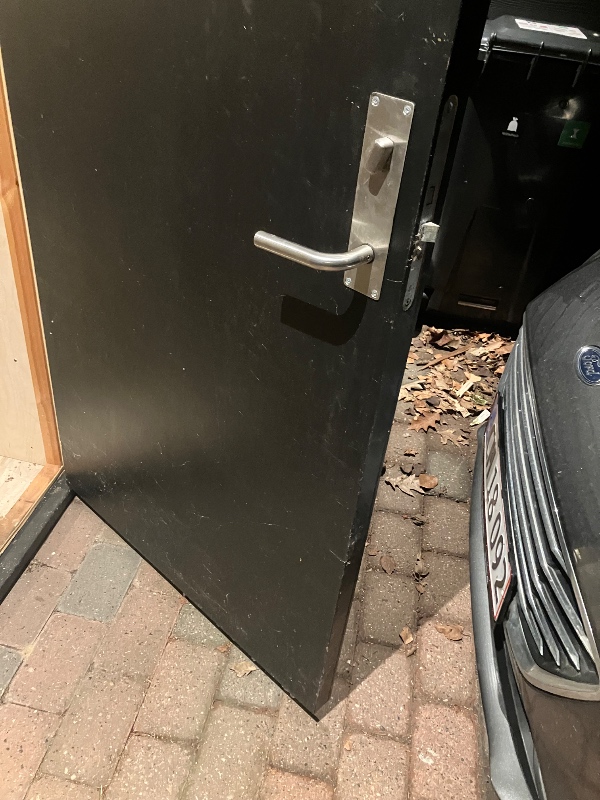 Installation af kattelem