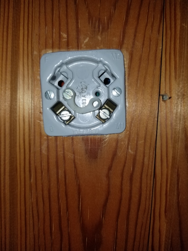 Installer 2 loftslampe