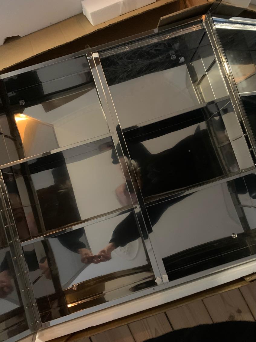 Sætte badeværelsesskab op