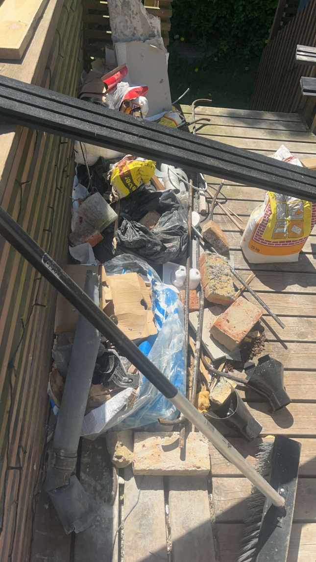 Bygge affald skal køres til lossepladsen