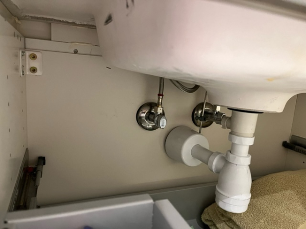 Opsætning af hygiejnebruser (ved siden af toilet)