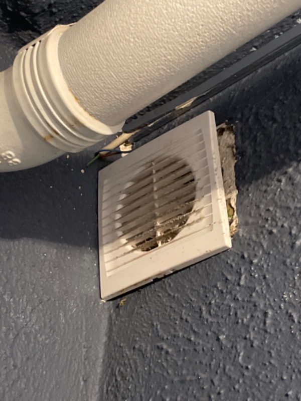 Ventilator på badeværelse