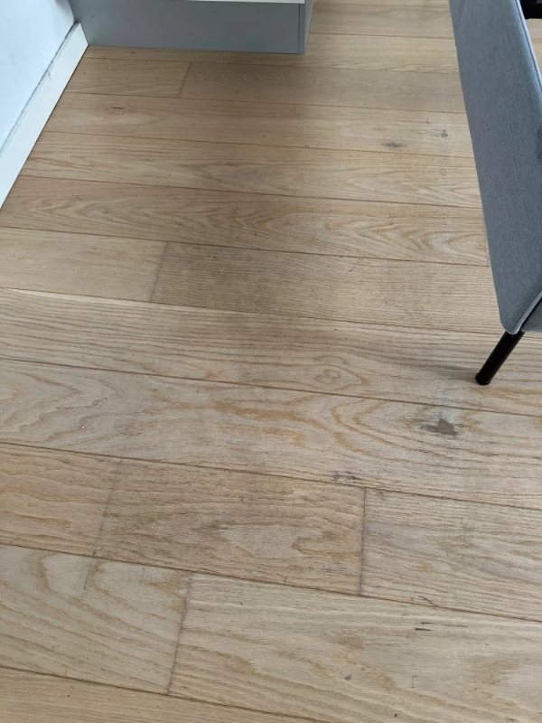 Slibning og lakering af gulve i lejlighed på 122 m2 i Vallensbæk Strand