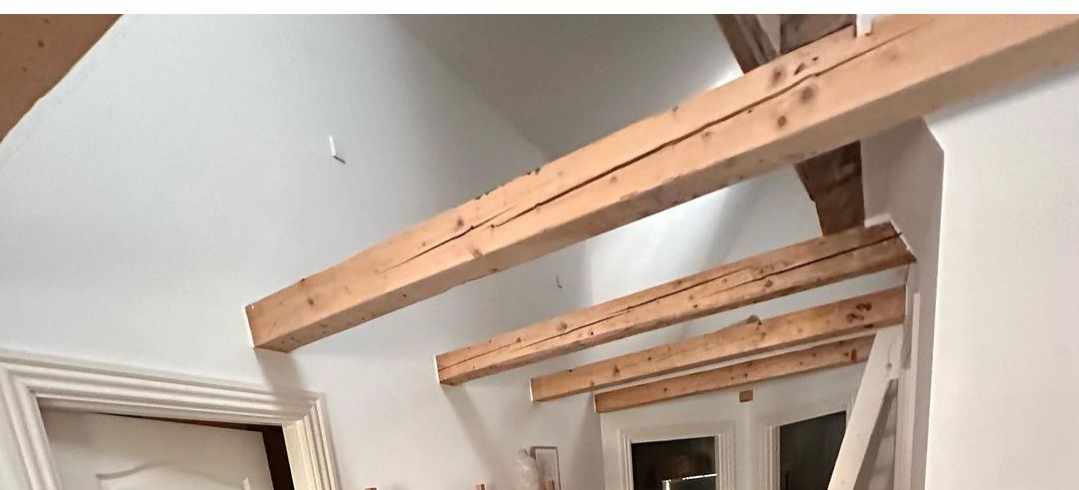 Fjerne maling fra loft spær
